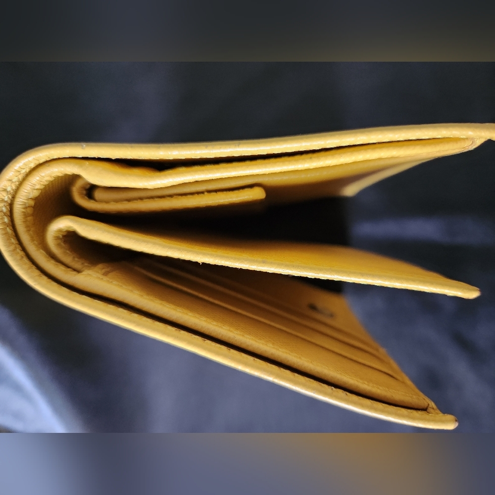 Prada Small Gold Card Wallet - Picture 5 of 9